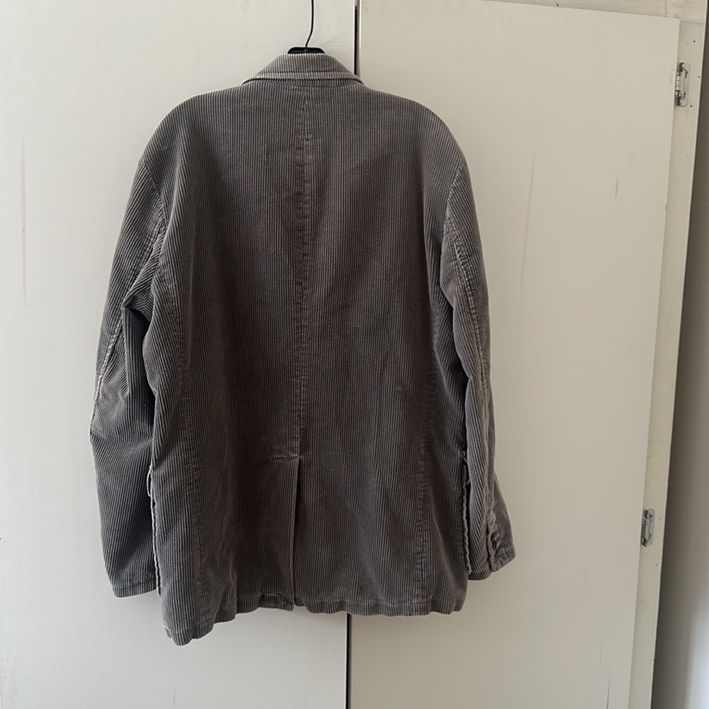 GAP - Picture 3 of 6